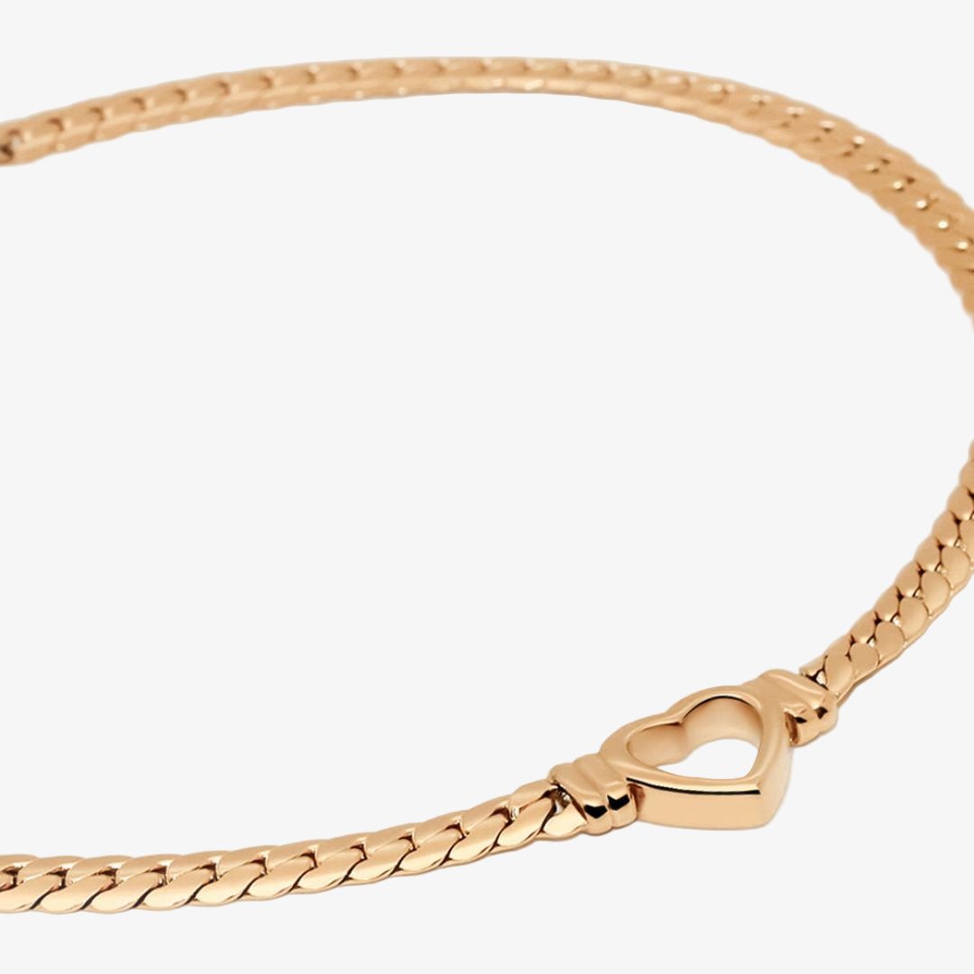 Minimalist Heart Choker Necklace 18K Gold Plated