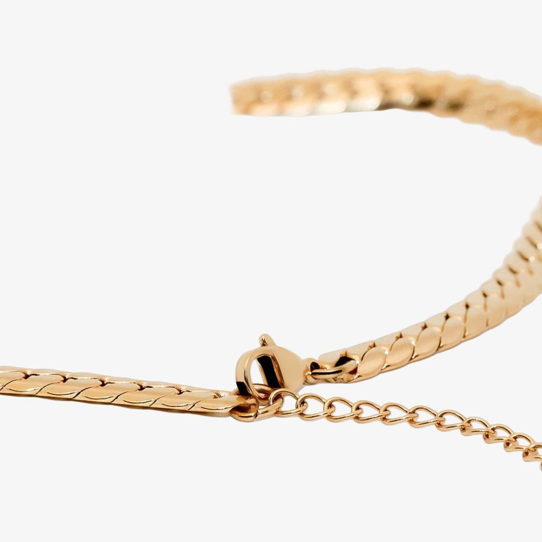Minimalist Heart Choker Necklace 18K Gold Plated